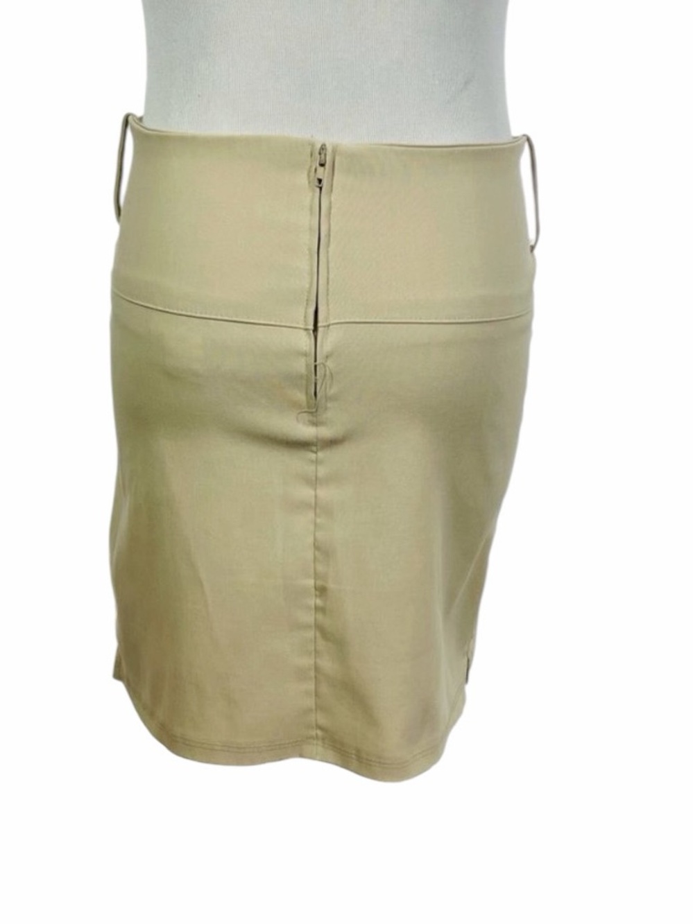 10/$25š¦ VintageāDurian Tan Mini Skirt - Size Medium - Picture 3 of 12